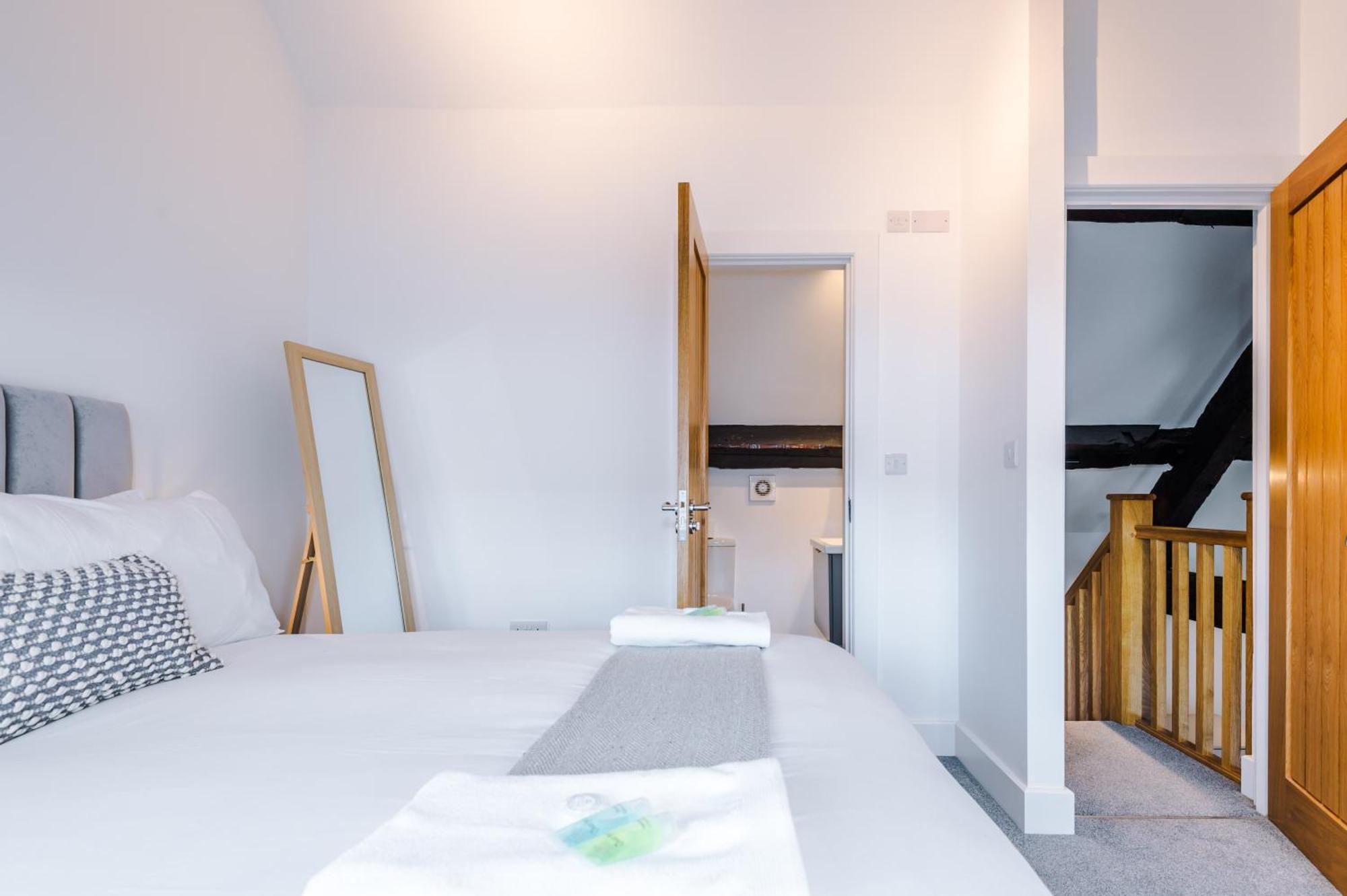Number 21: A Breathtaking Chester Cottage With Parking Mollington  Extérieur photo
