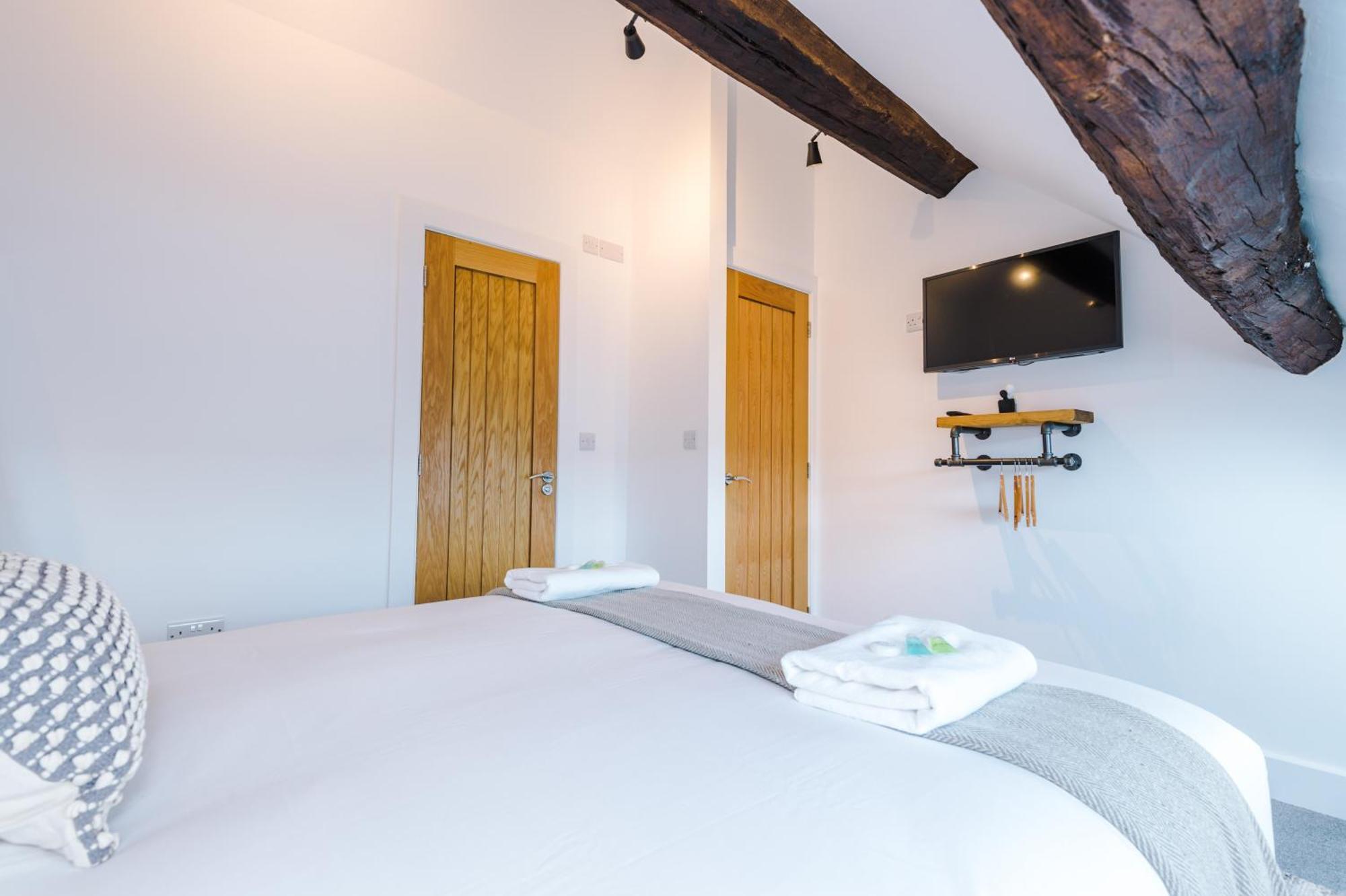 Number 21: A Breathtaking Chester Cottage With Parking Mollington  Extérieur photo